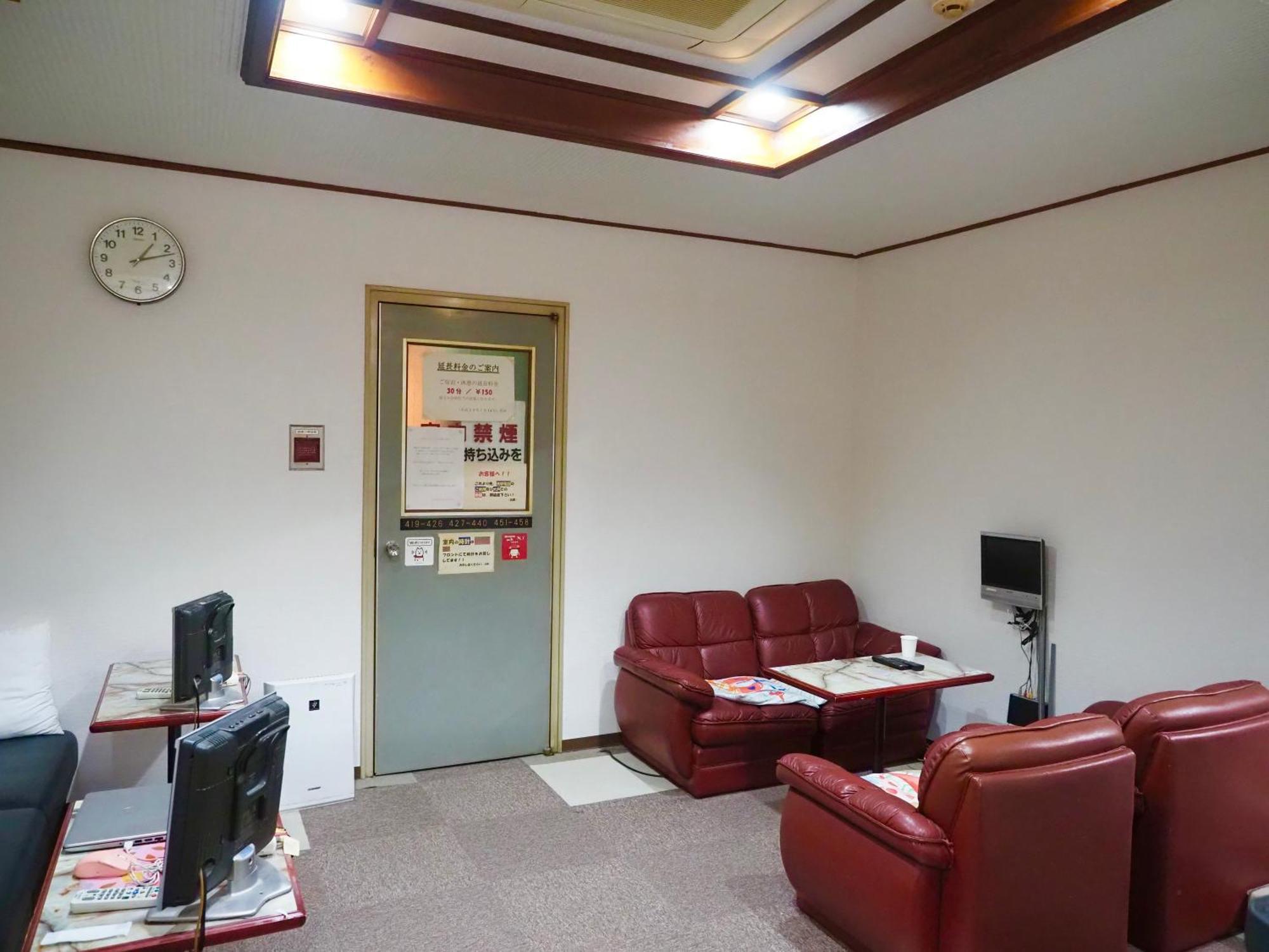 Capsule Hotel Block Room طوكيو المظهر الخارجي الصورة