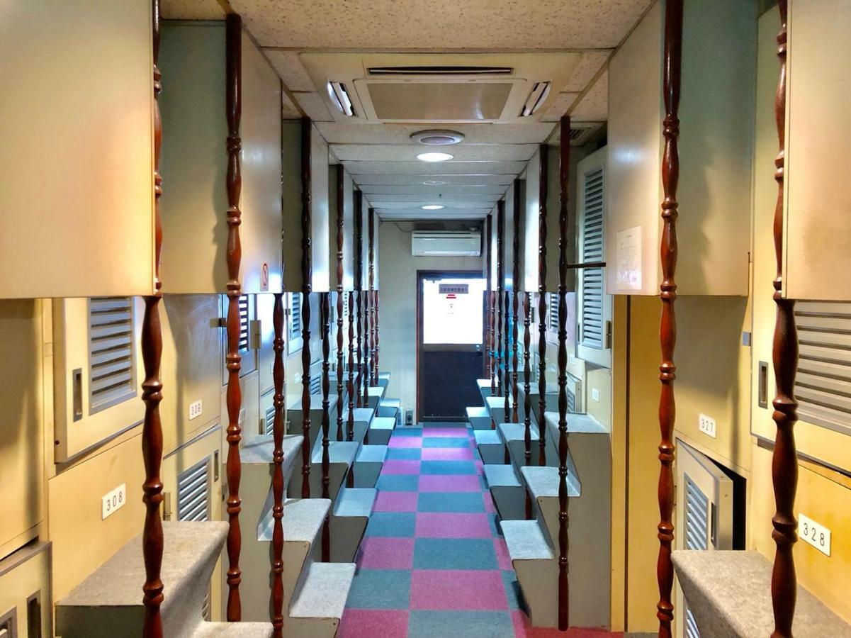 Capsule Hotel Block Room طوكيو المظهر الخارجي الصورة